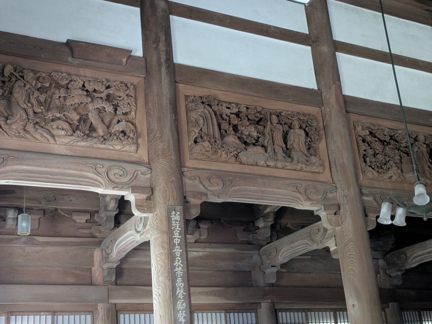 永平寺 堂内の彫刻パネル