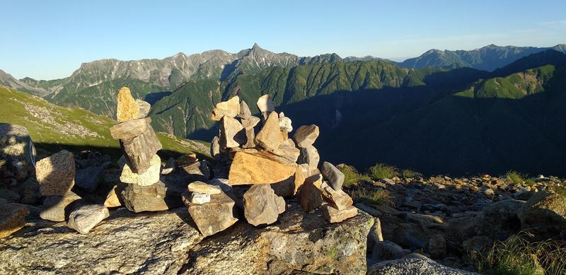 大天井岳から槍を望む